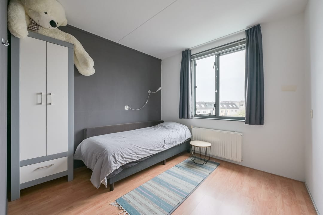 Spacious Terraced Home with Water Views in Zeewolde Centre — 31
