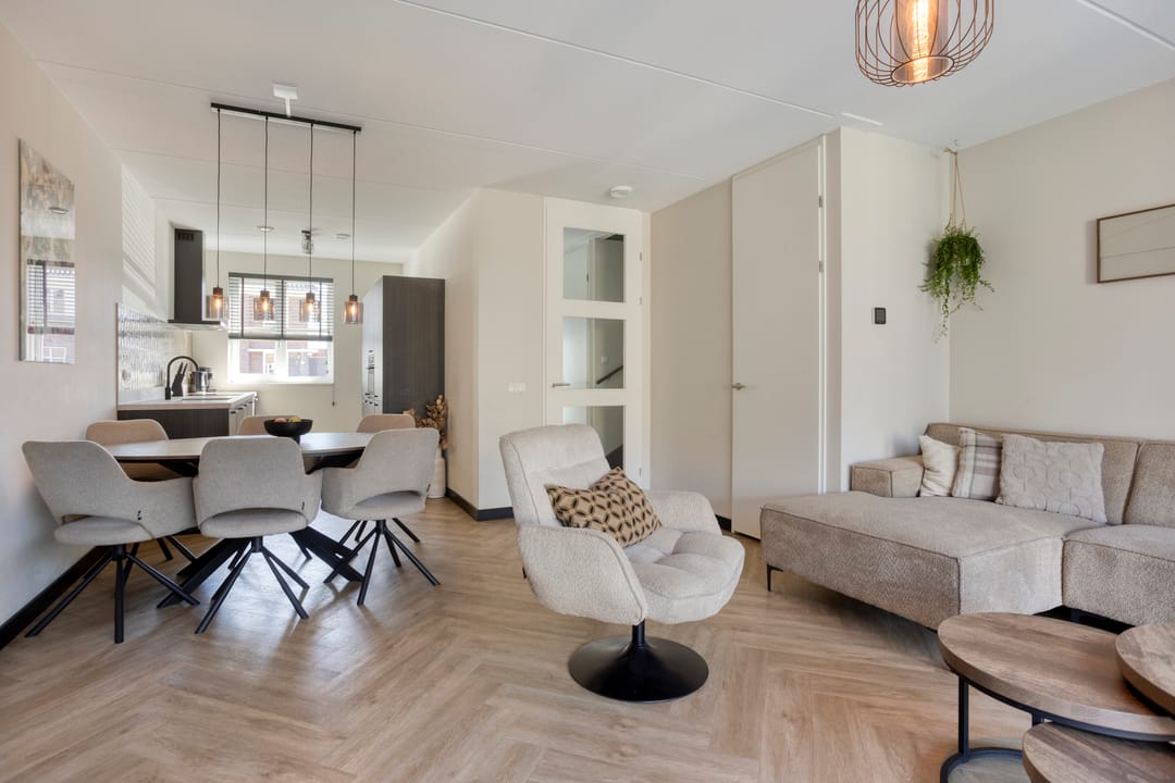 Foto 2 van Valeriaan 8