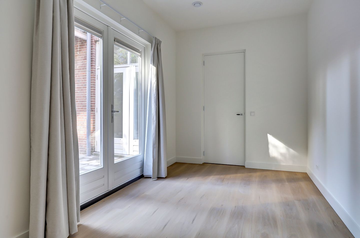 Photo 14 of Roelof Hartplein 7-H