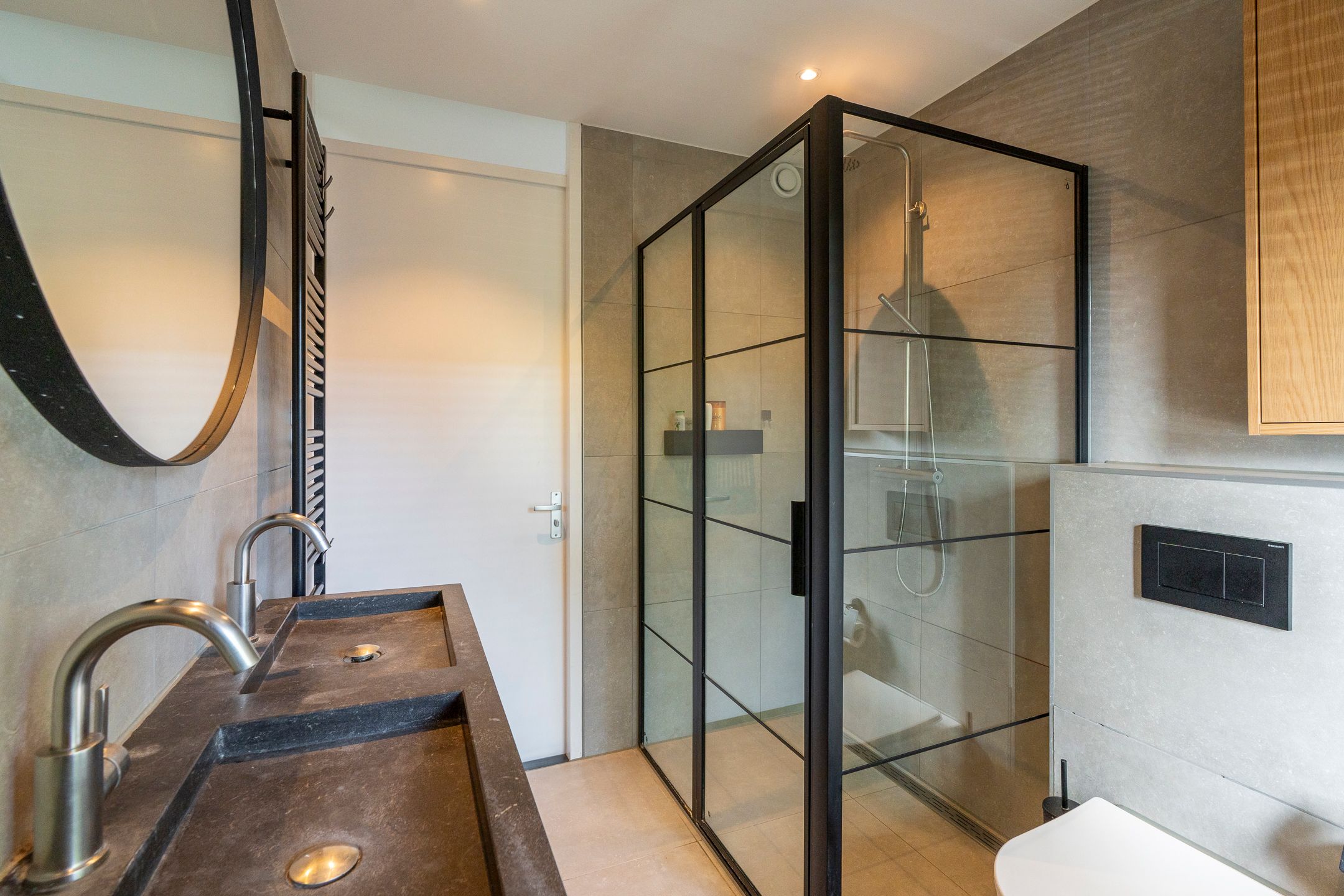 Foto 27 van Burt Bacharachstraat 121