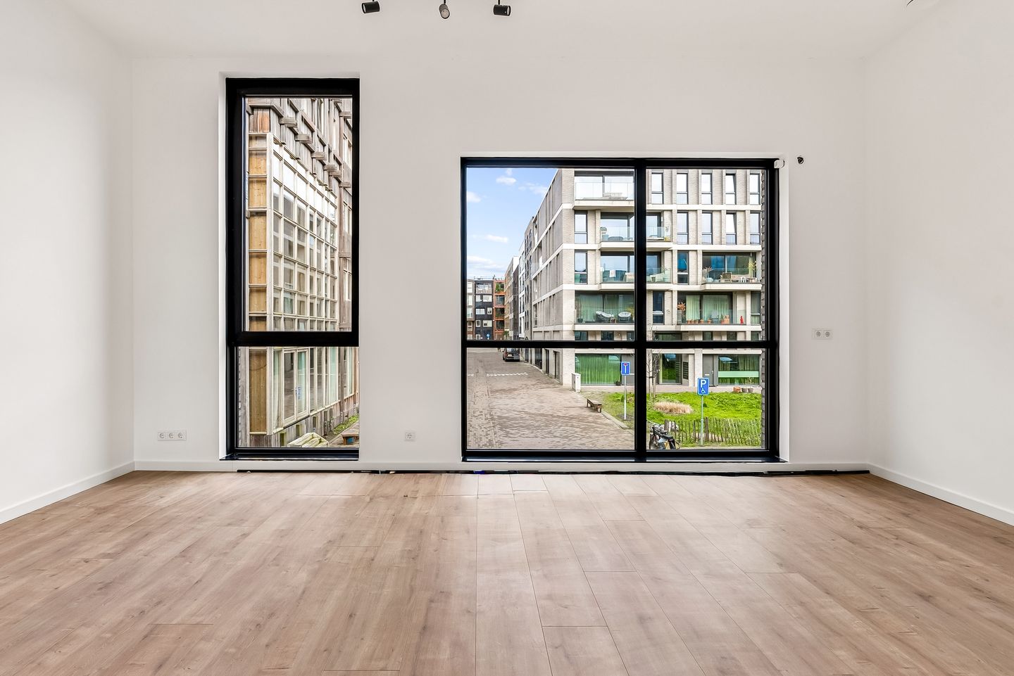 Foto 29 van Nydia Ecurystraat 12