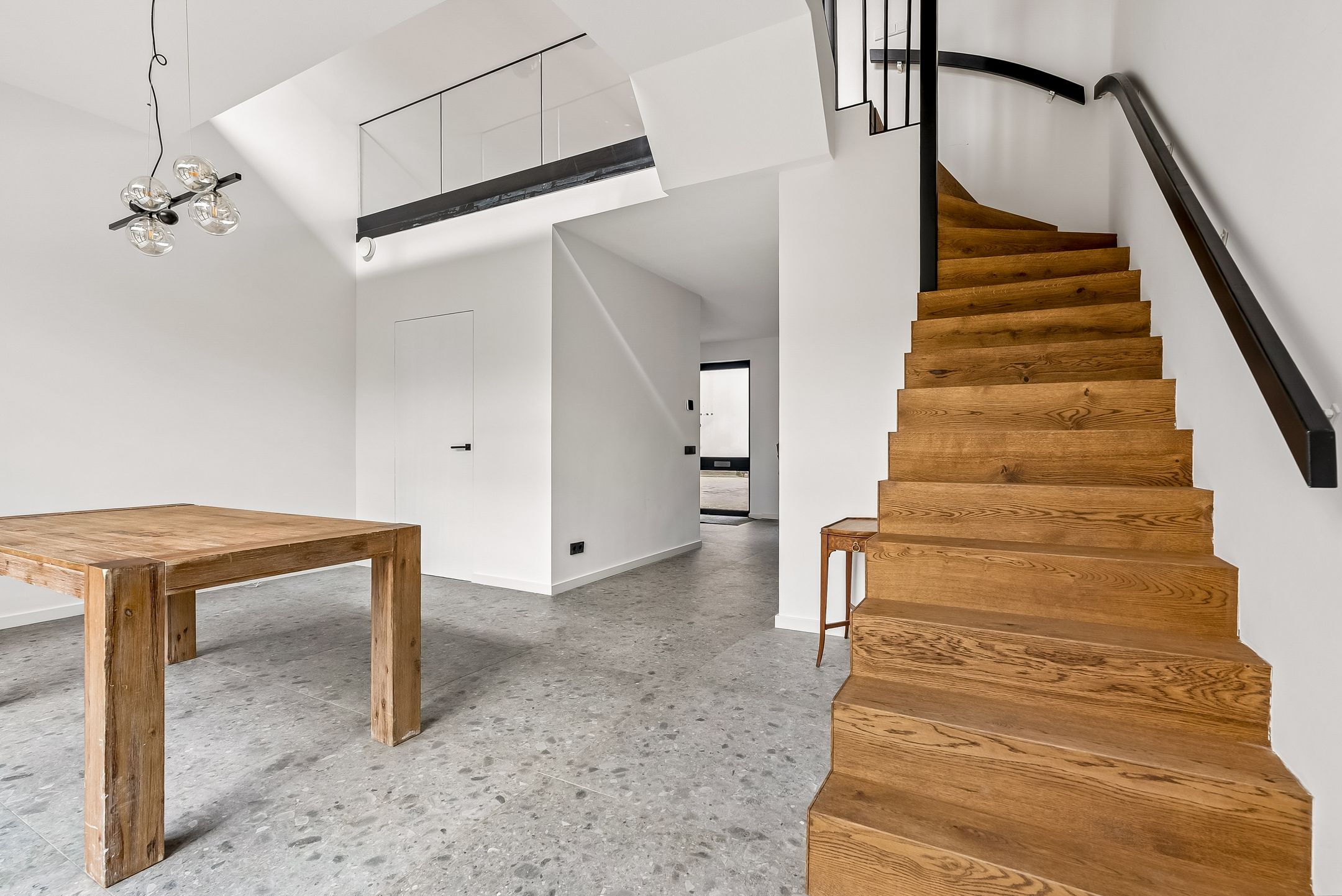 Foto 21 van Nydia Ecurystraat 12