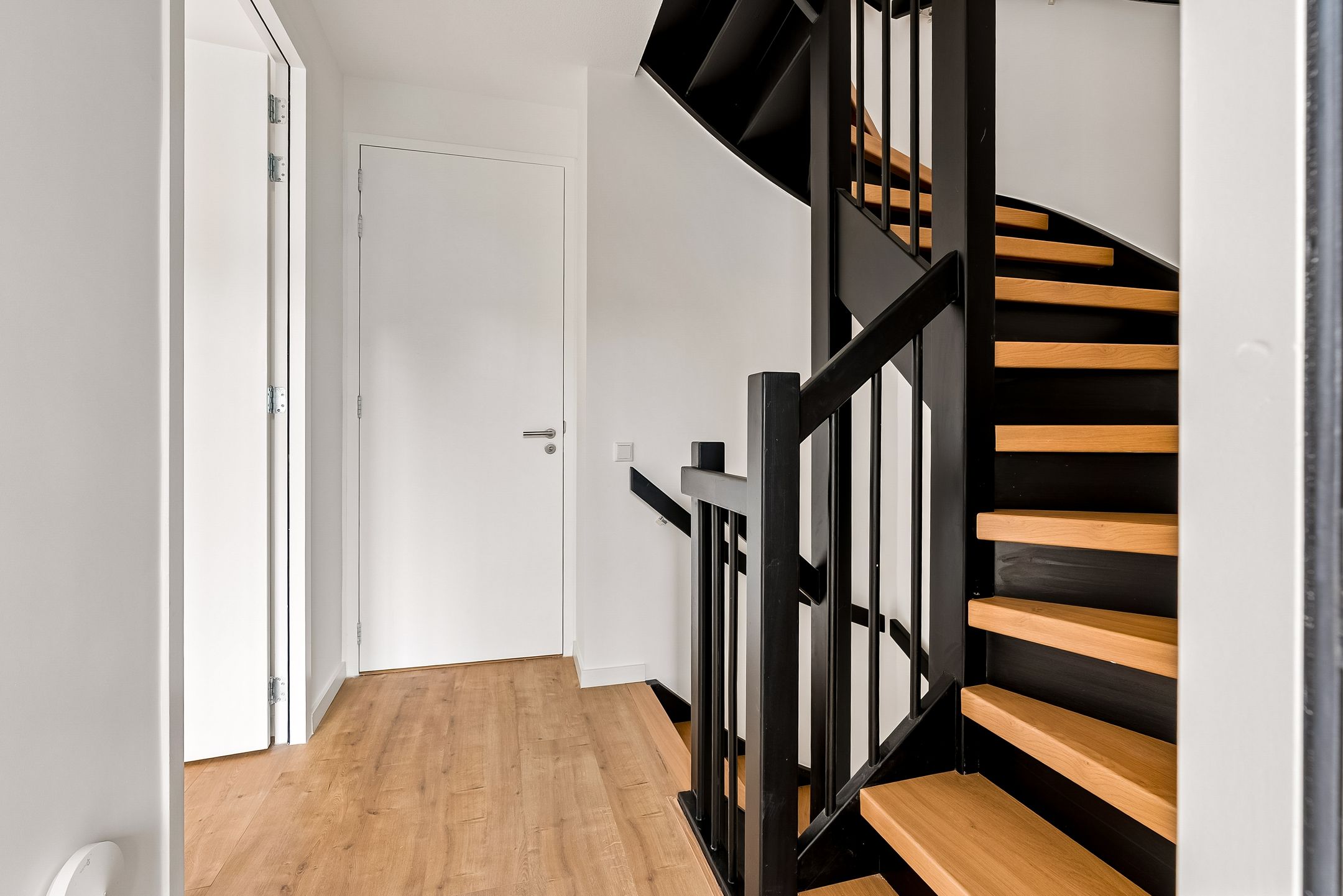 Foto 33 van Nydia Ecurystraat 12