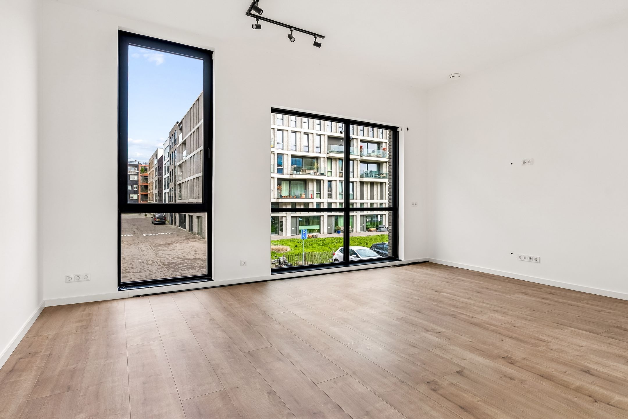 Foto 36 van Nydia Ecurystraat 12