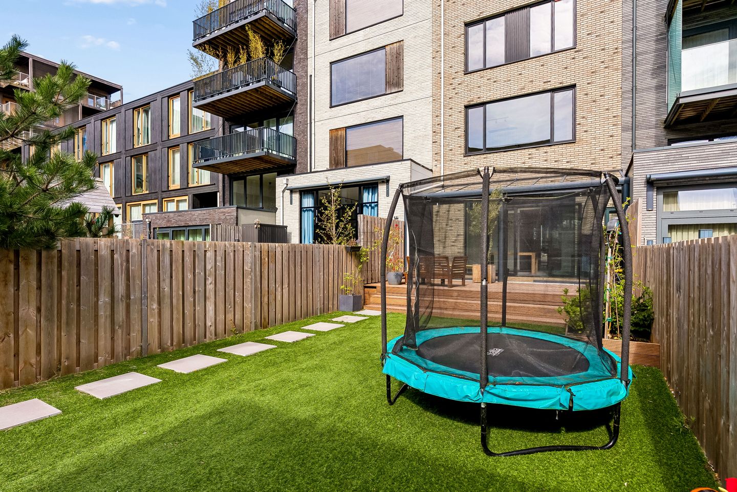 Foto 64 van Nydia Ecurystraat 12