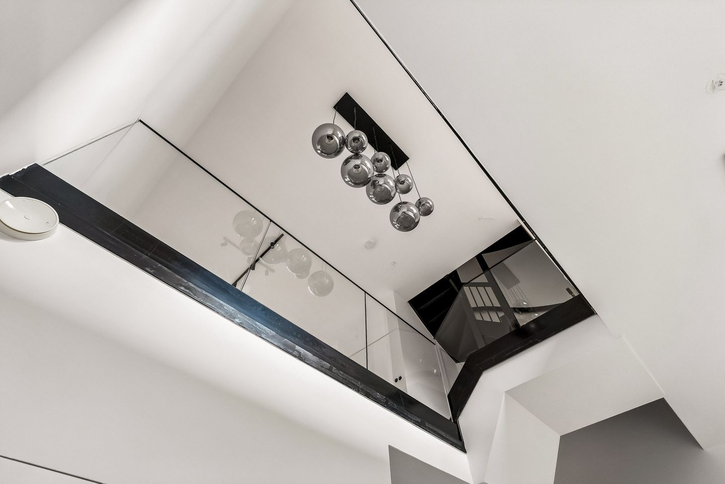 Foto 19 van Nydia Ecurystraat 12