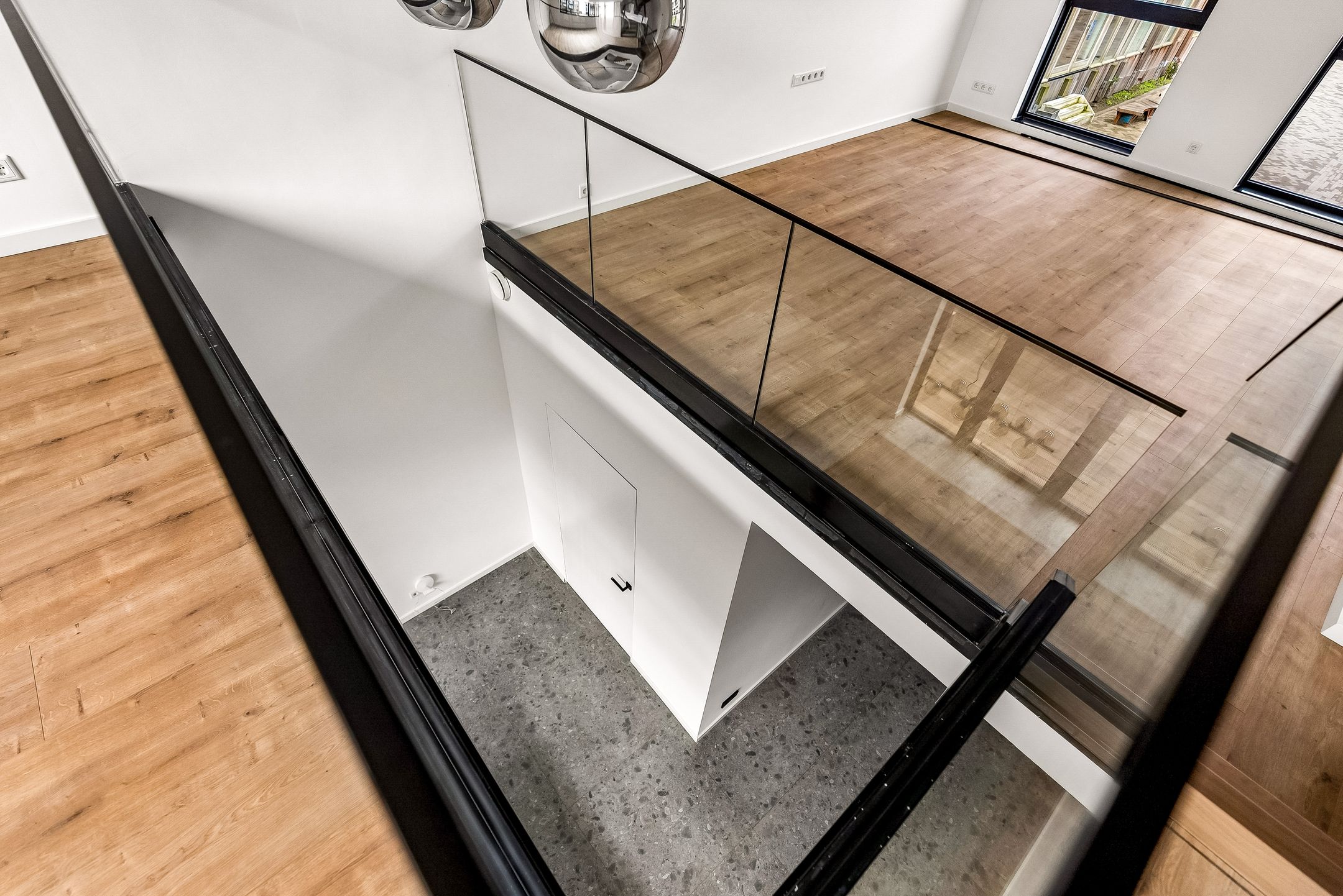 Foto 24 van Nydia Ecurystraat 12