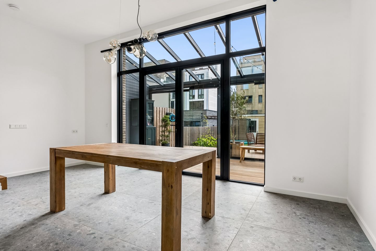 Foto 20 van Nydia Ecurystraat 12