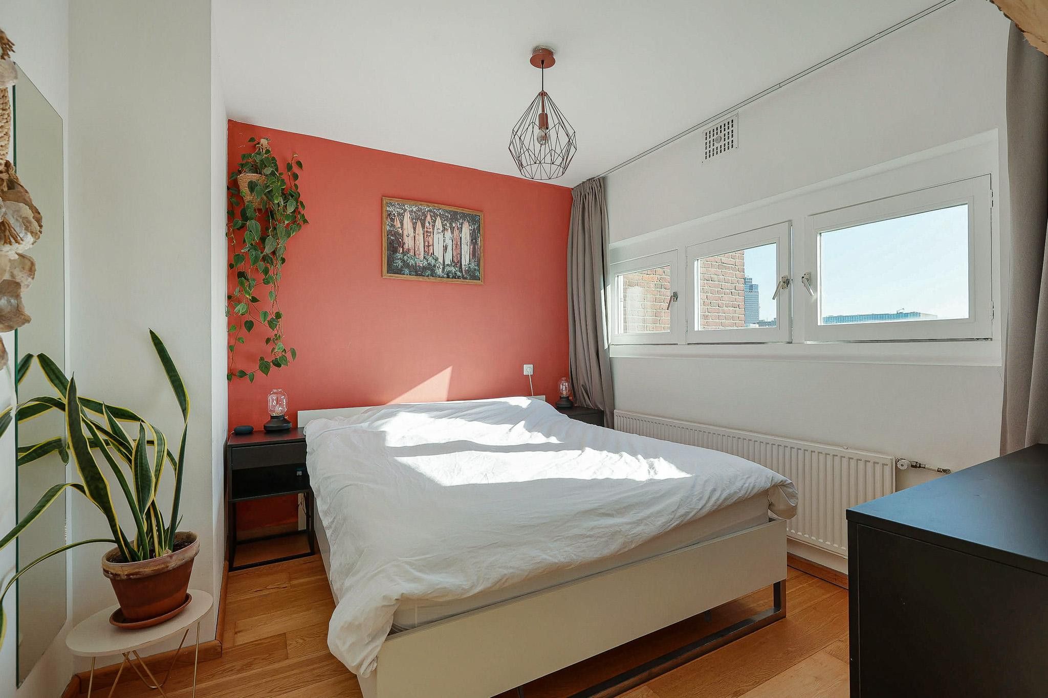 Spacious Double Upper House with 4 Bedrooms and 2 Sunny Balconies in Amsterdam-Oost — 21
