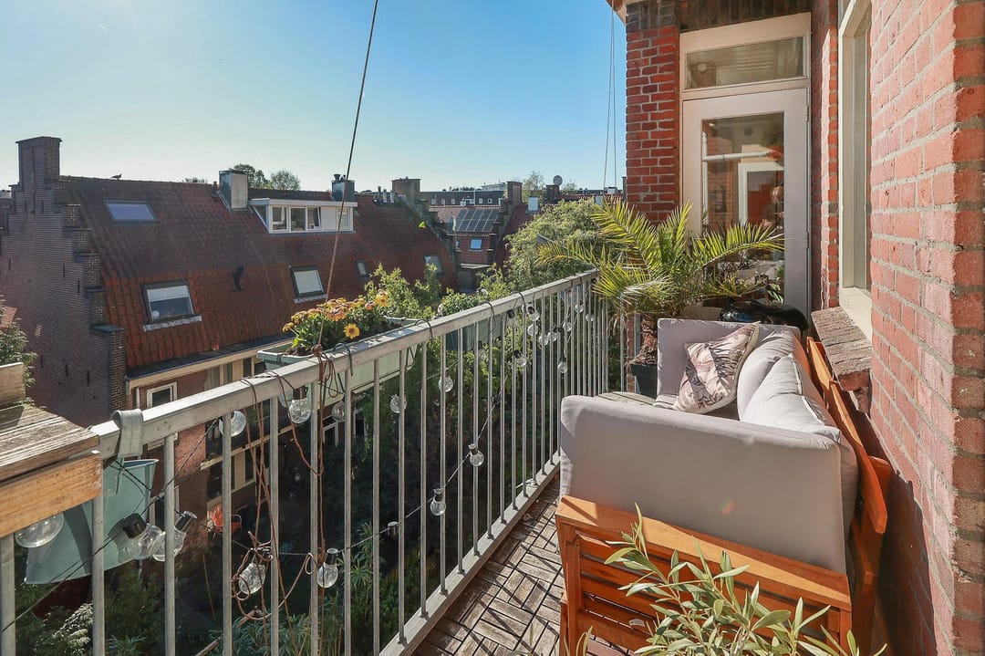 Spacious Double Upper House with 4 Bedrooms and 2 Sunny Balconies in Amsterdam-Oost — 13