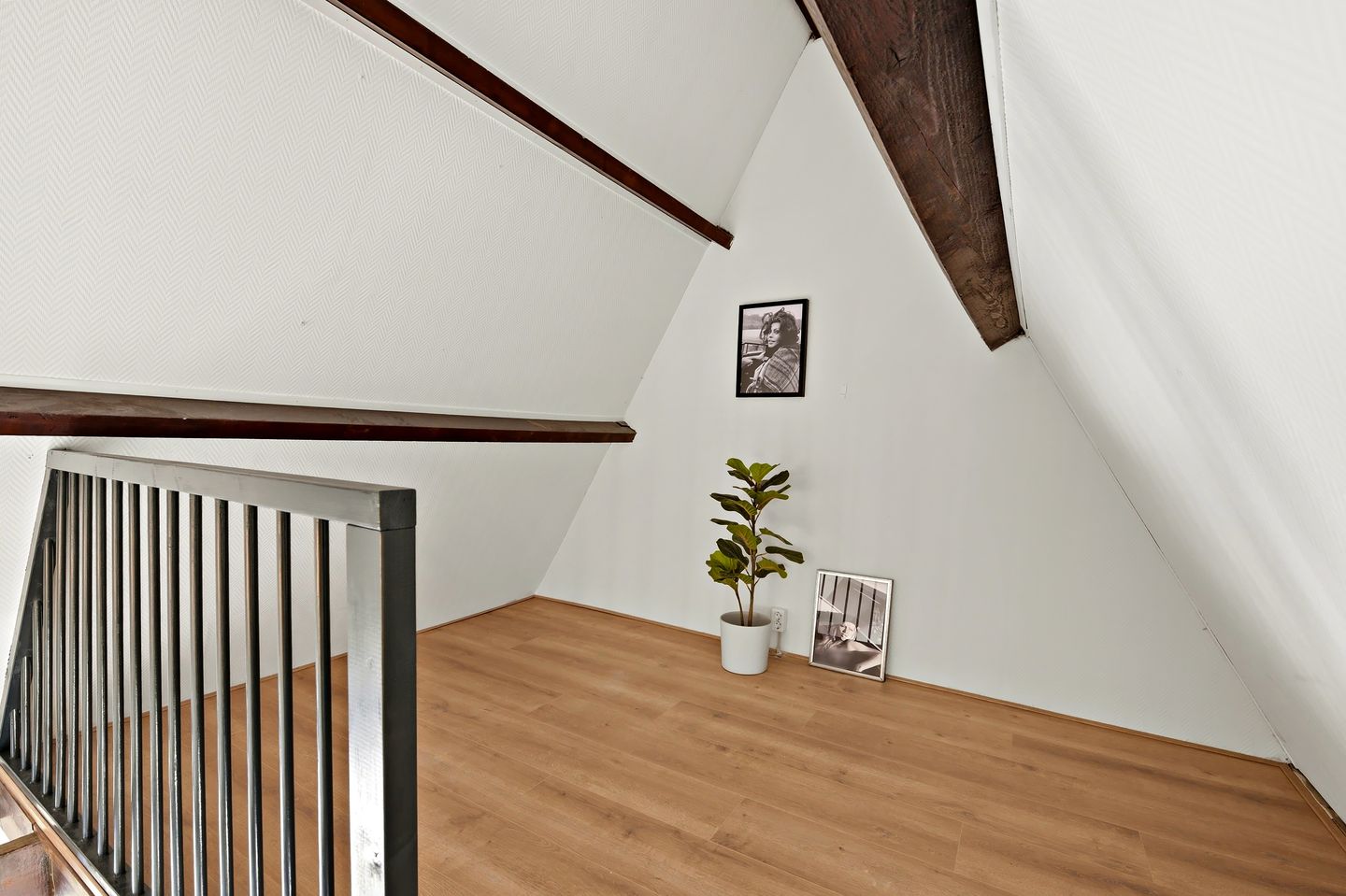 Photo 20 of Haagweg 69-C