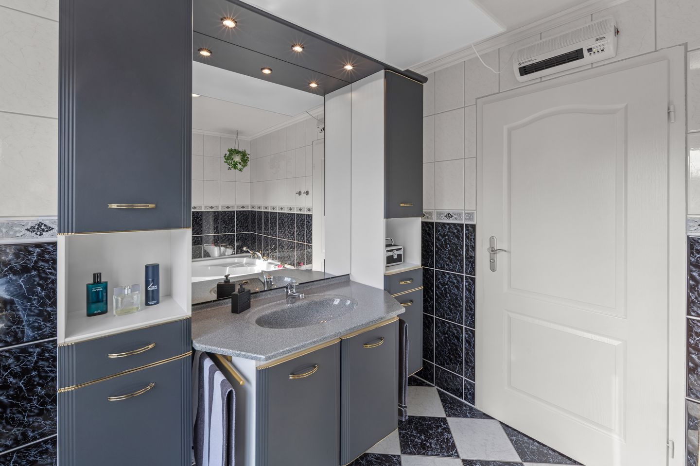 Foto 25 van Juraberg 16