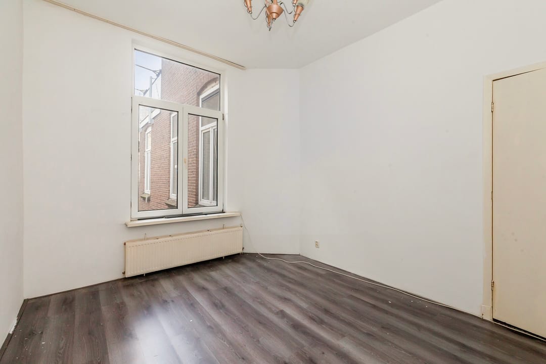 Spacious 4-Room Ground-Floor Apartment in Popular Schildersbuurt — 13