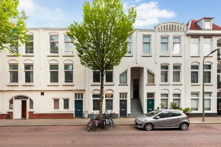 Photo 2 of Van de Veldestraat 10