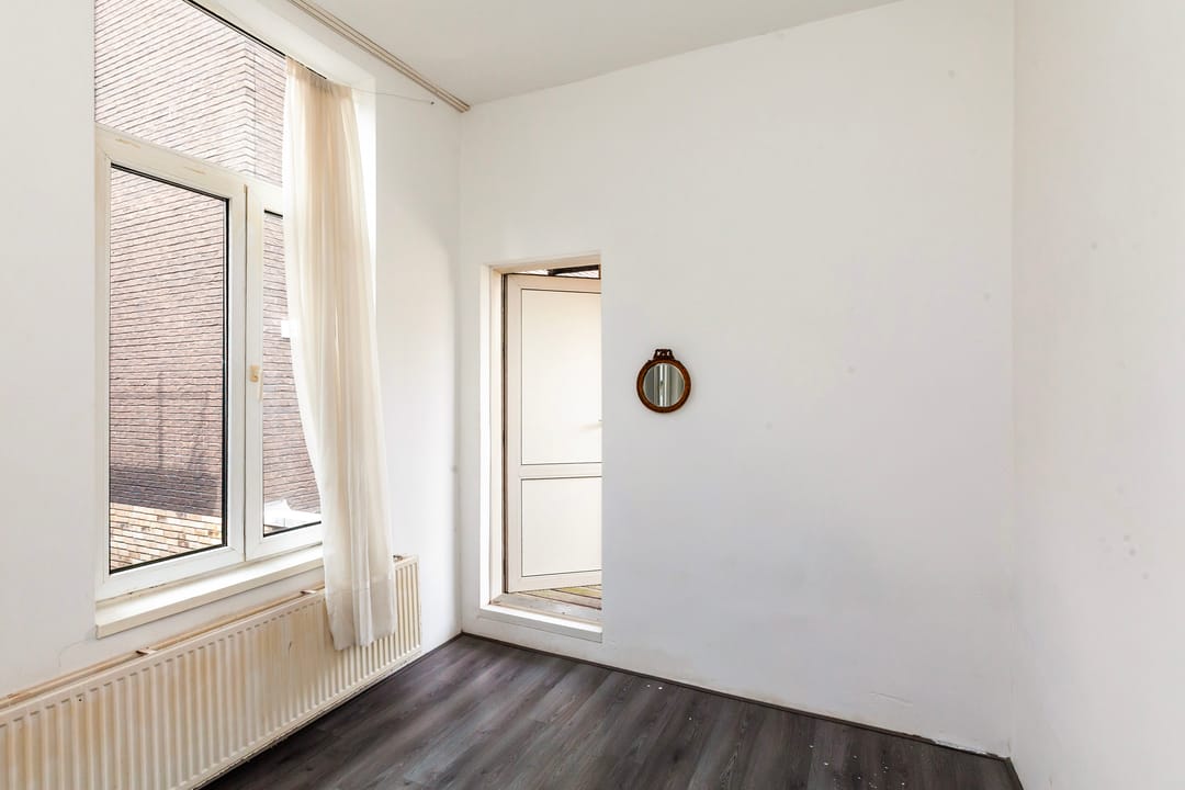 Spacious 4-Room Ground-Floor Apartment in Popular Schildersbuurt — 17
