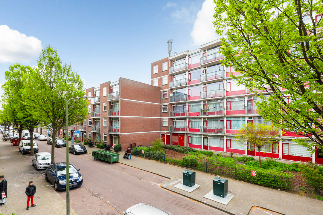 Spacious 4-Room Ground-Floor Apartment in Popular Schildersbuurt — 31