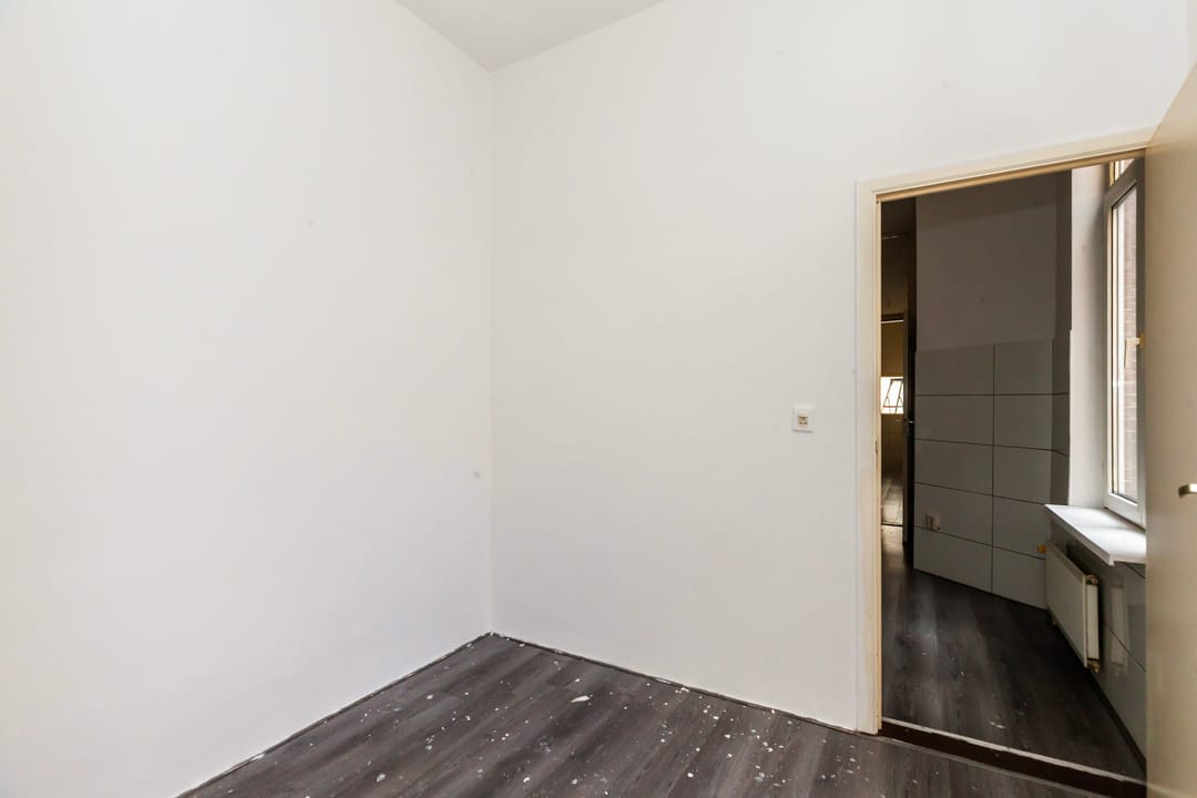 Spacious 4-Room Ground-Floor Apartment in Popular Schildersbuurt — 22