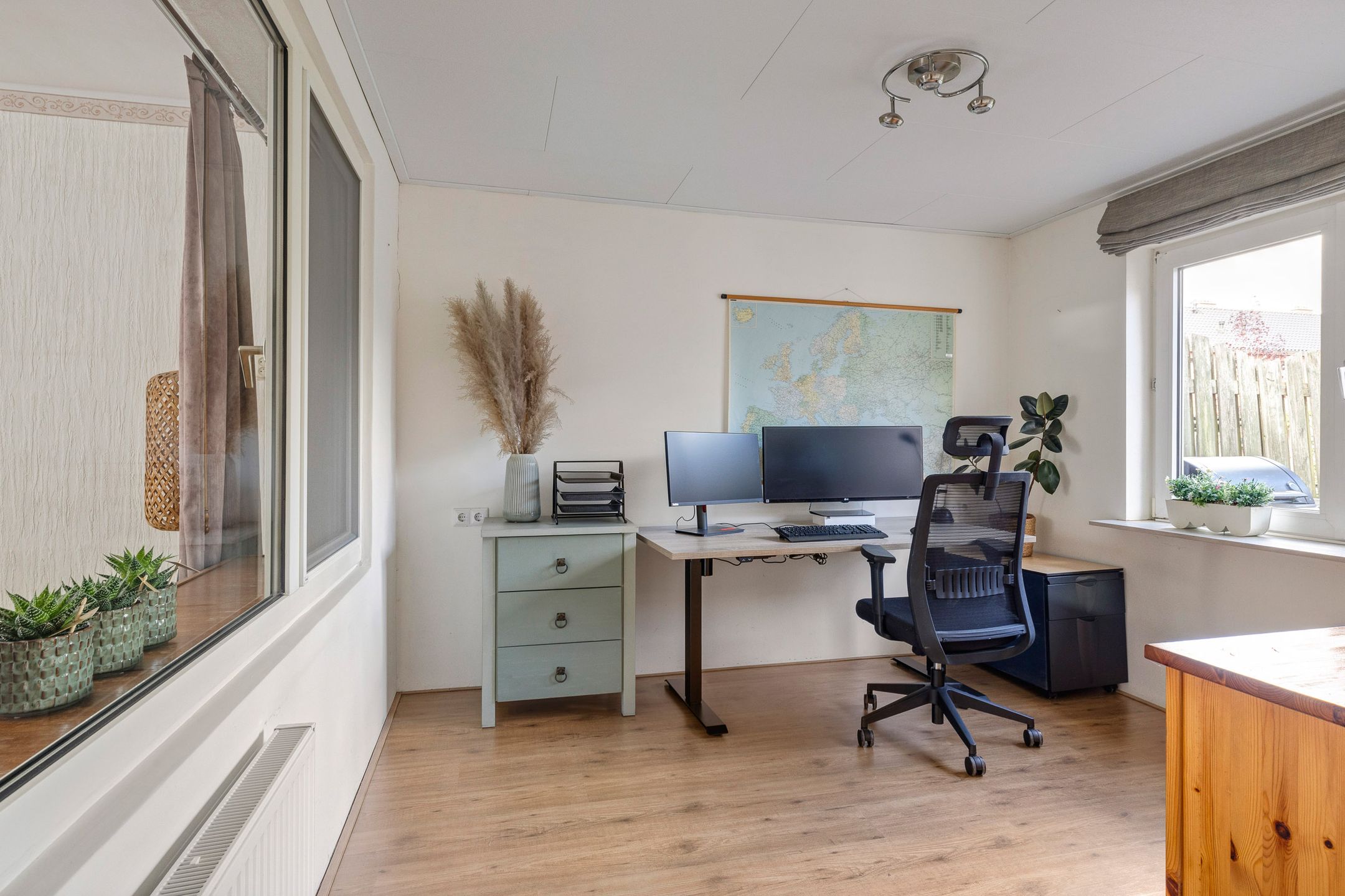 Photo 3 of Past. Esserstraat 11