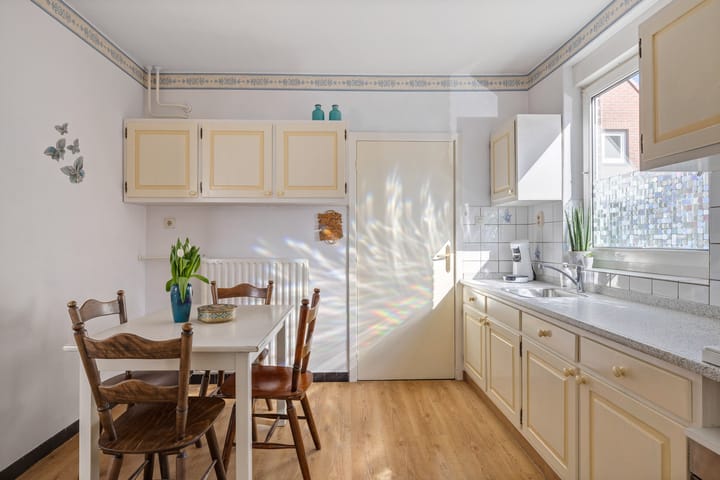 Foto 4 van Past. Esserstraat 11