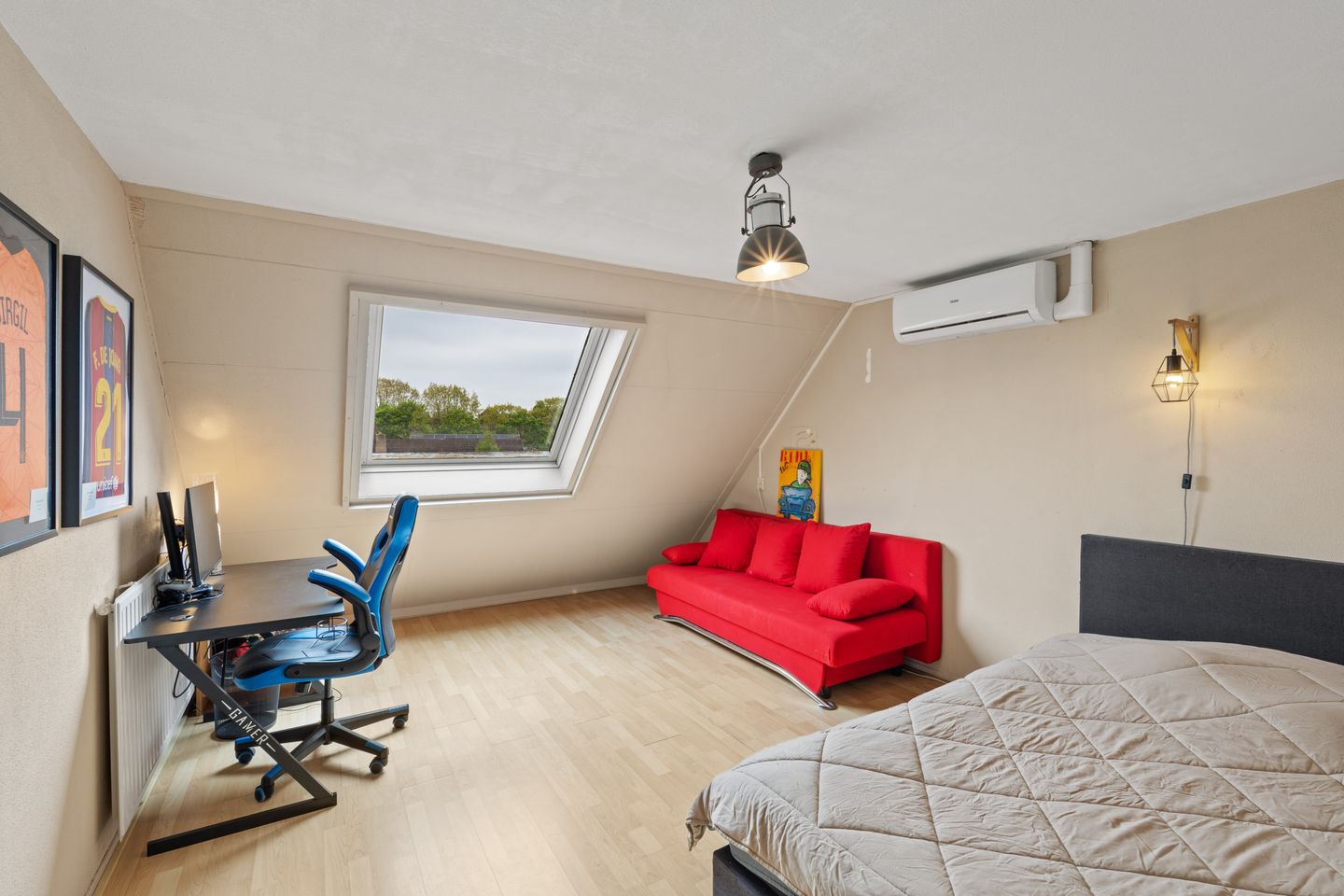 Modern and Move-in Ready Family Home with Energy Label A — 34