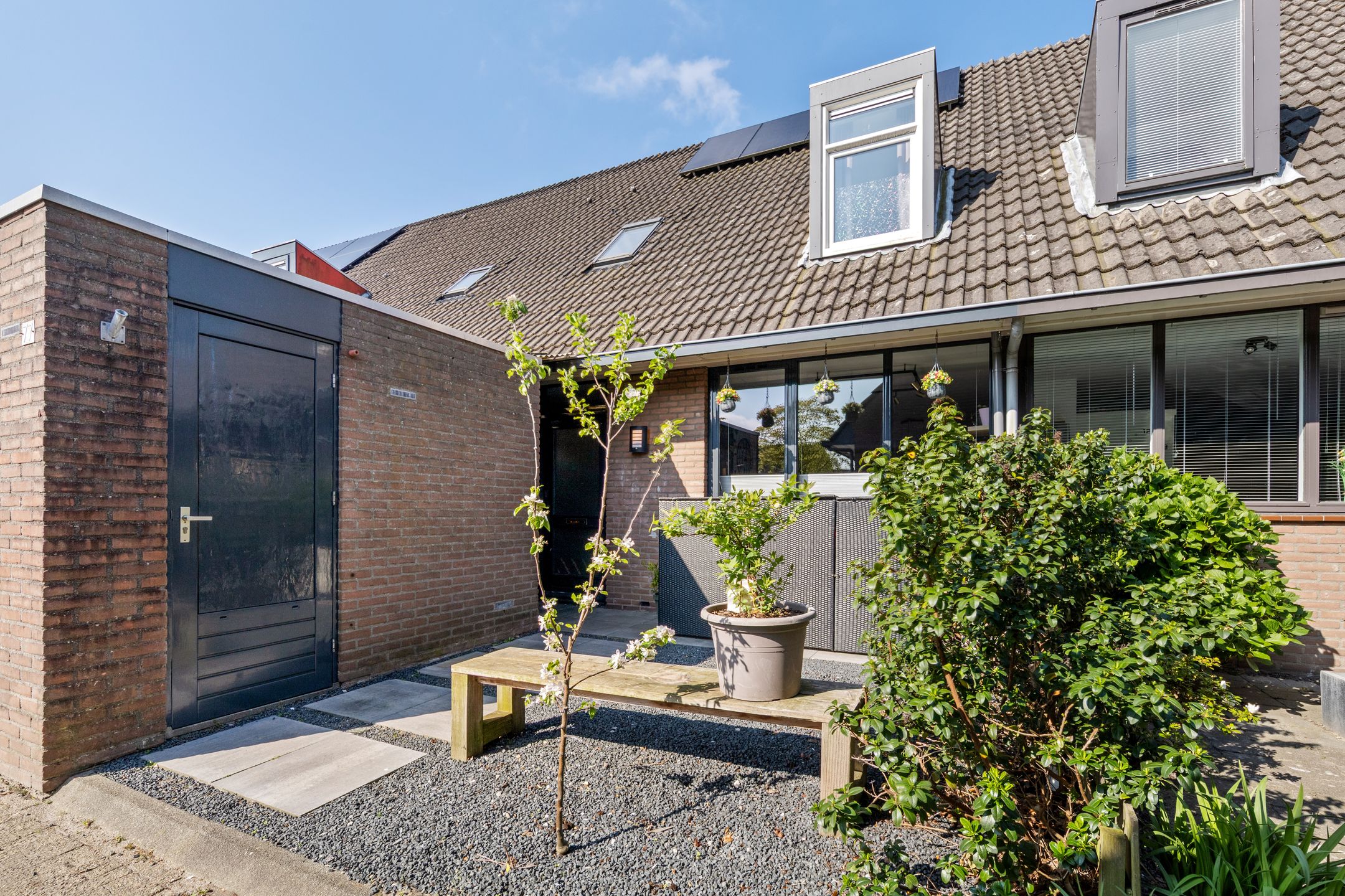 Modern and Move-in Ready Family Home with Energy Label A — 42