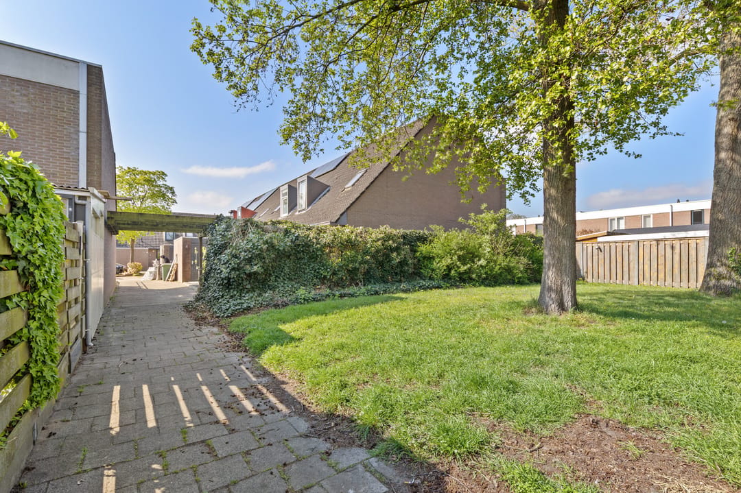 Modern and Move-in Ready Family Home with Energy Label A — 46
