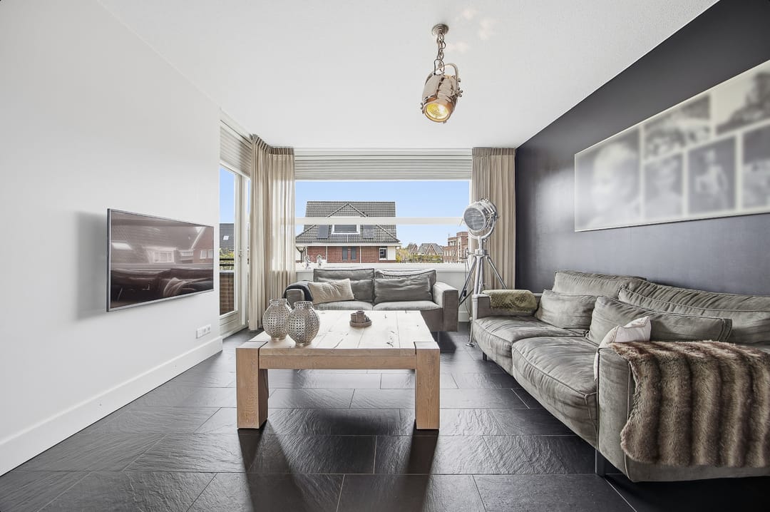 Foto 22 van Meindert Hobbemastraat 1