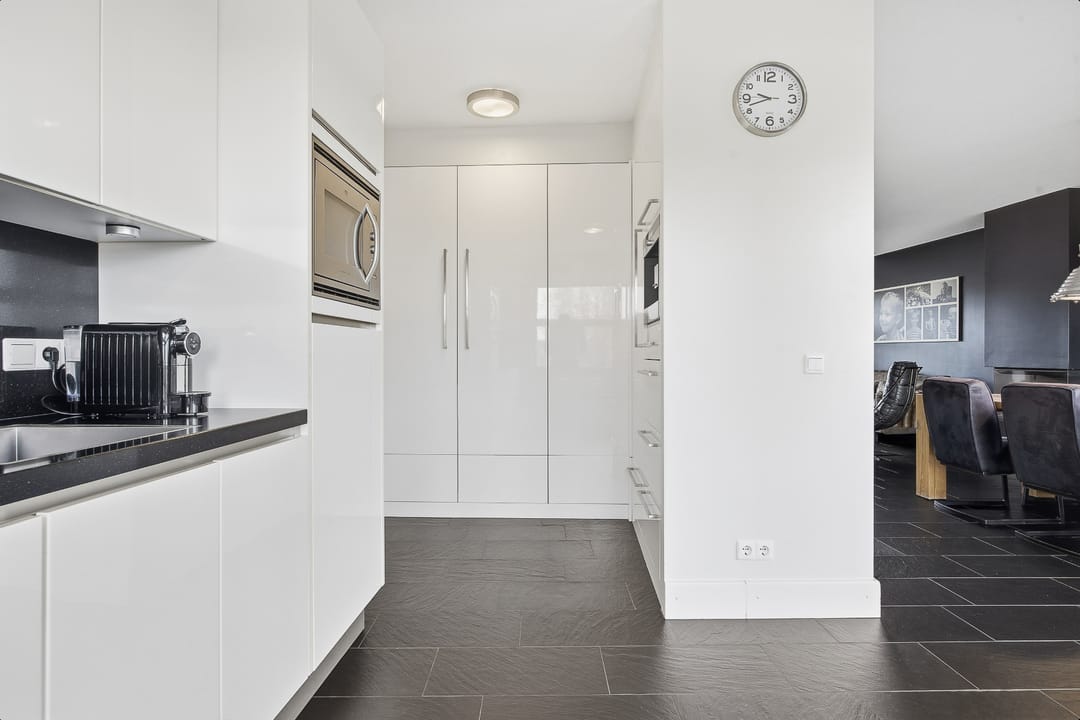 Foto 31 van Meindert Hobbemastraat 1