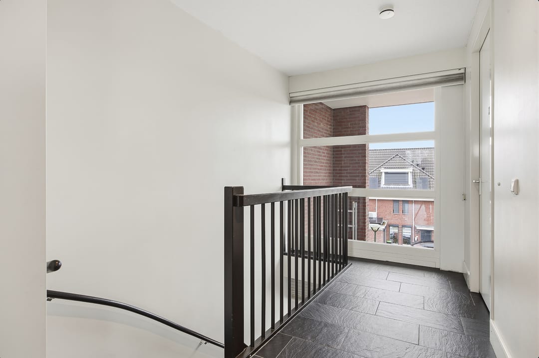 Foto 37 van Meindert Hobbemastraat 1