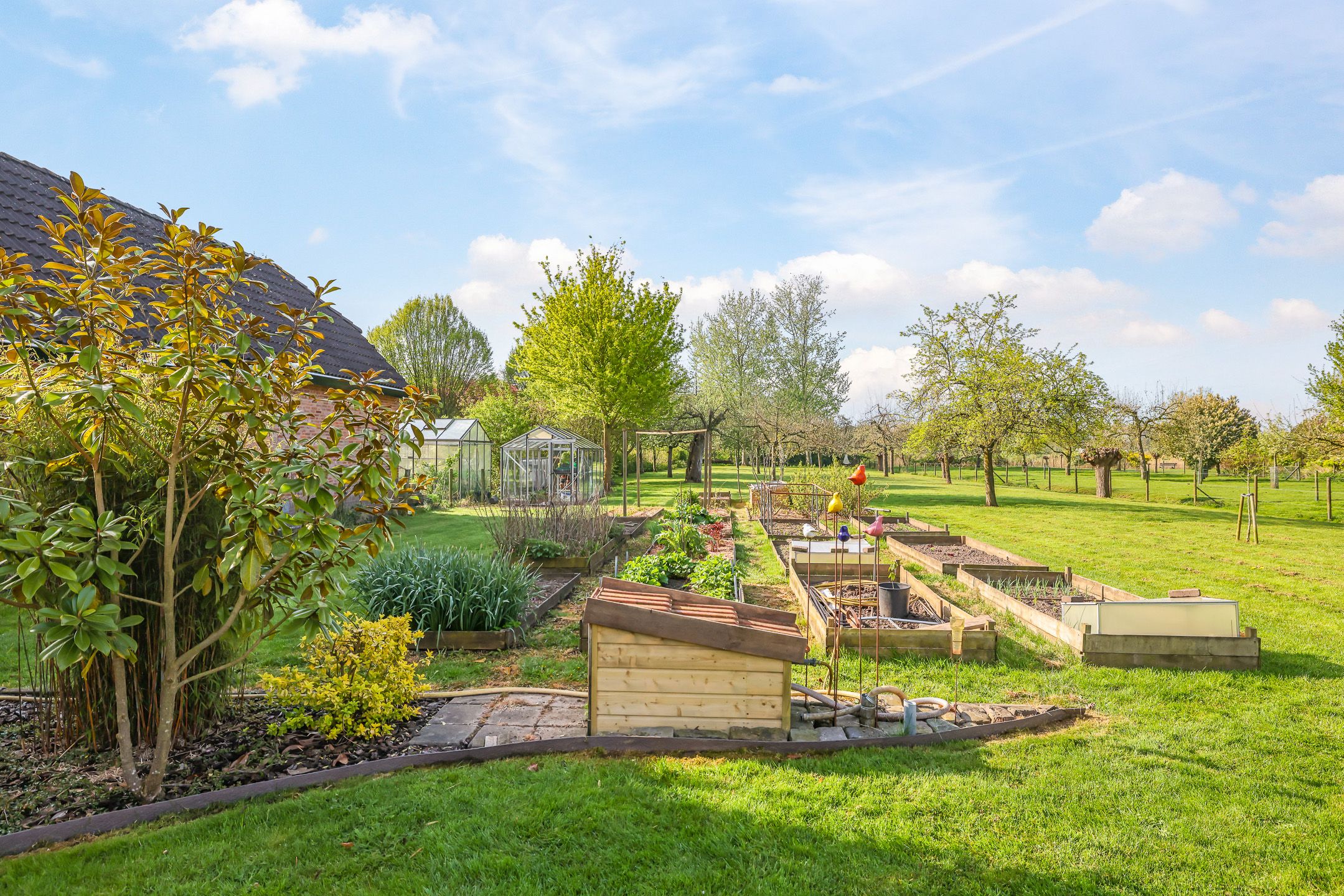 Spacious waterfront home with garden along the Linge river — 63