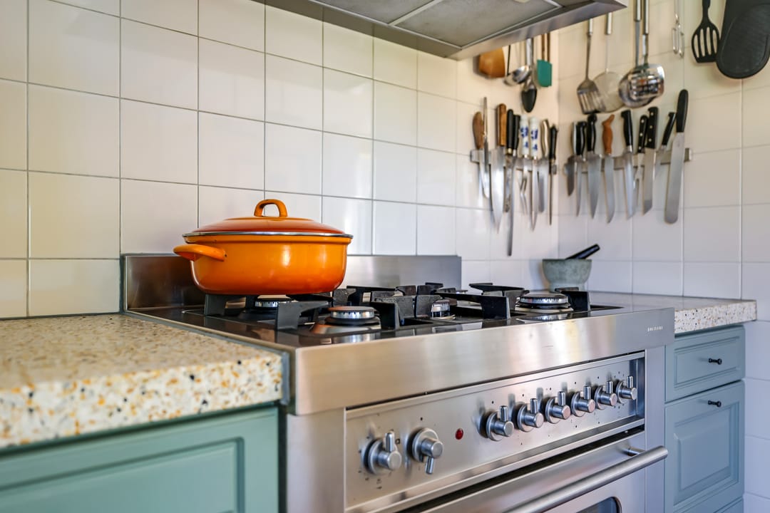 Spacious waterfront home with garden along the Linge river — 38
