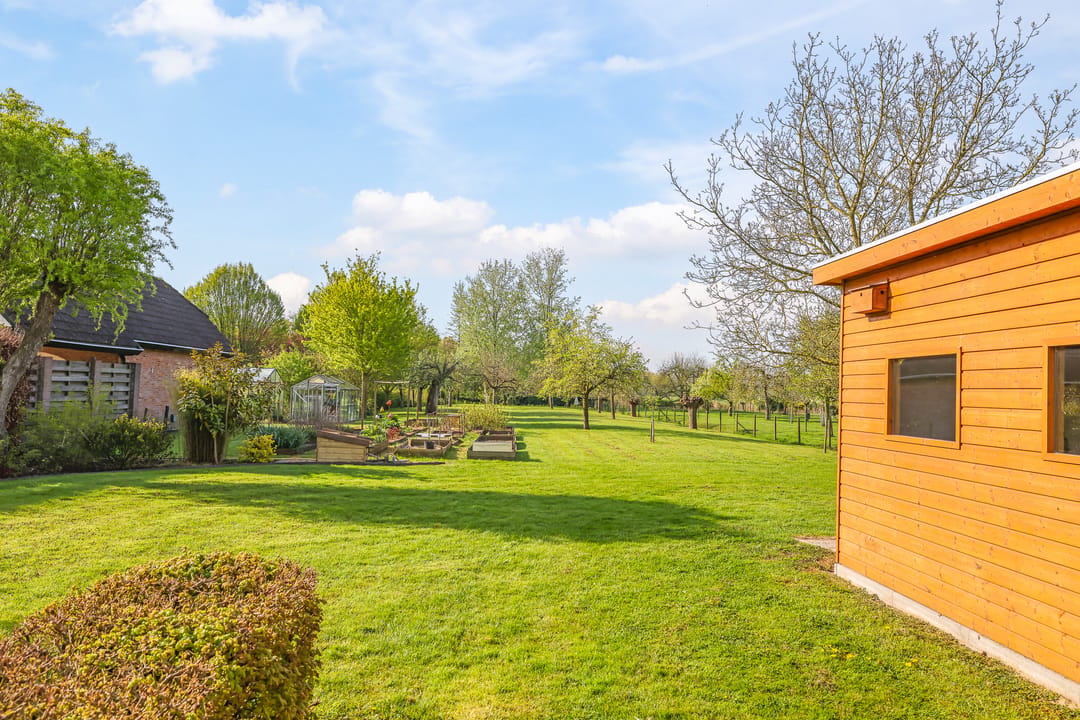 Spacious waterfront home with garden along the Linge river — 61