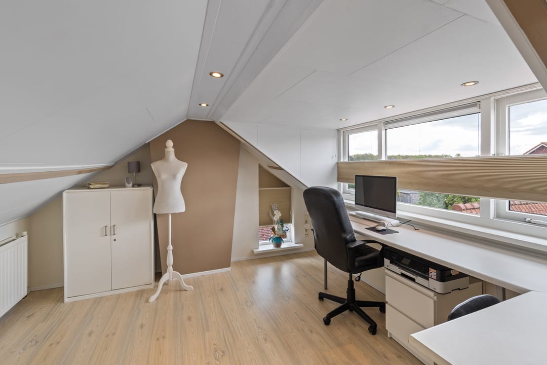 Foto 38 van Spoorstraat 29