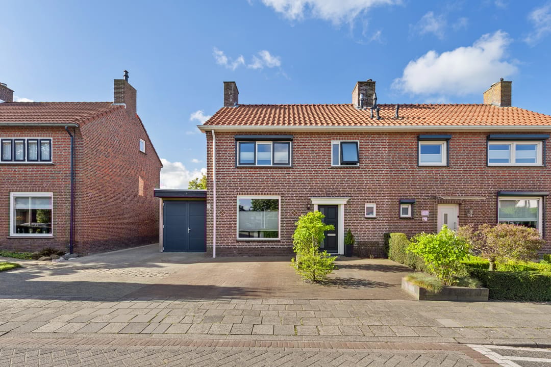 Foto 52 van Spoorstraat 29