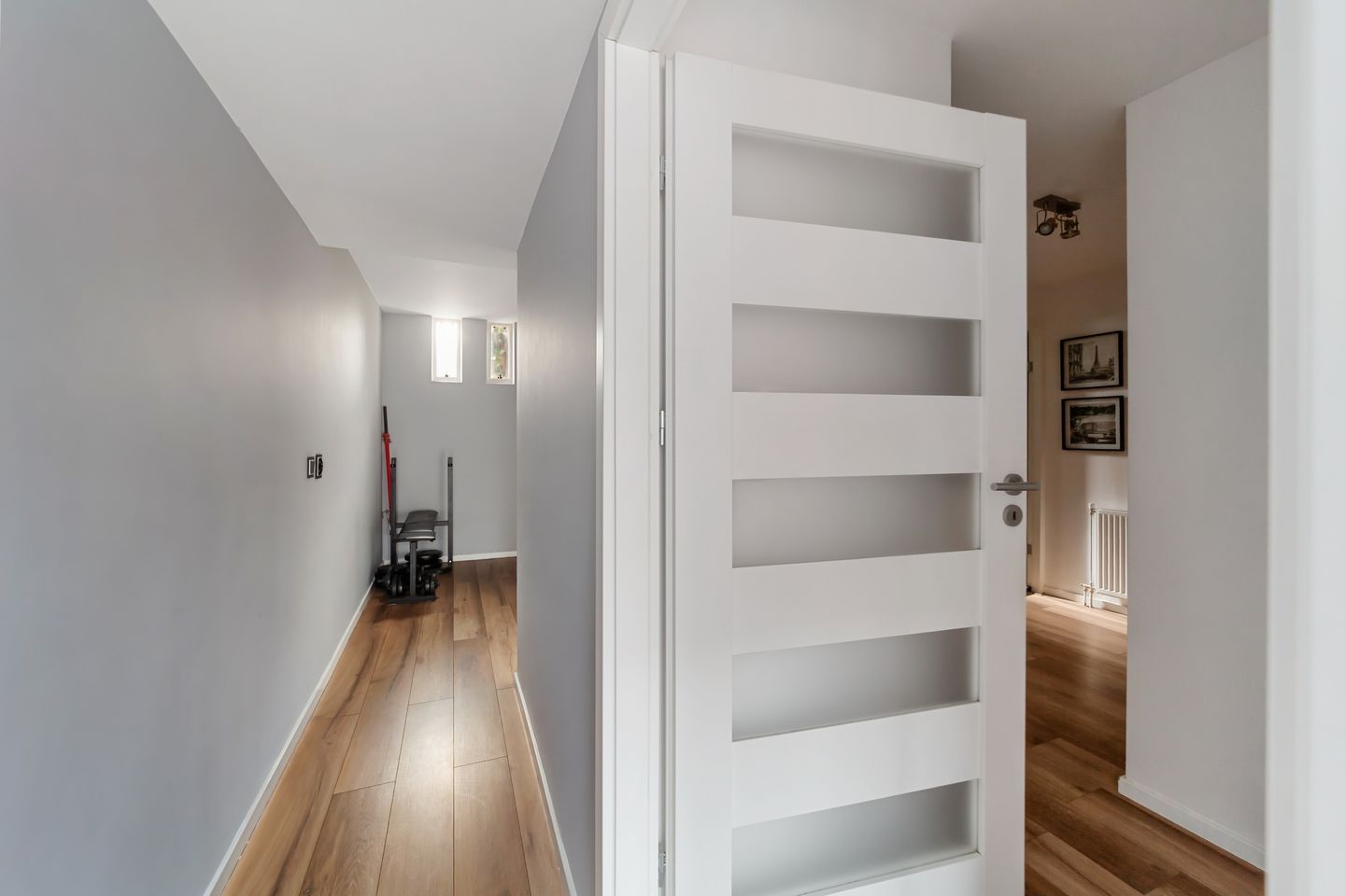Spacious Family Home with 4 Bedrooms in Child-Friendly Neighborhood — 29
