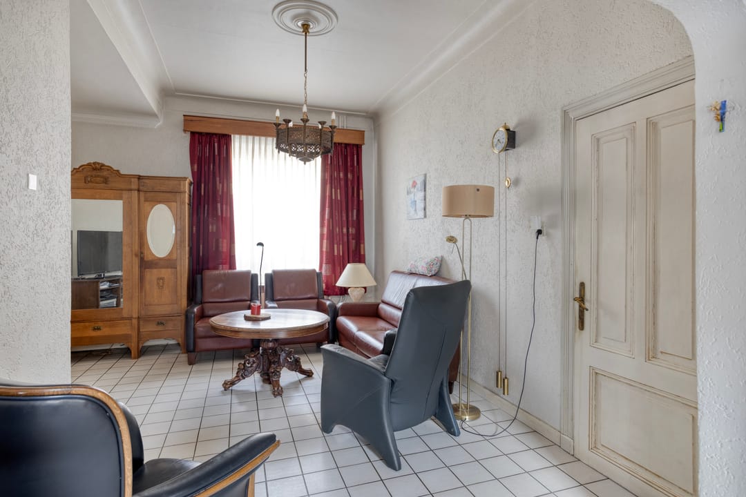 Spacious detached home with 7 bedrooms in Schimmert village center — 11
