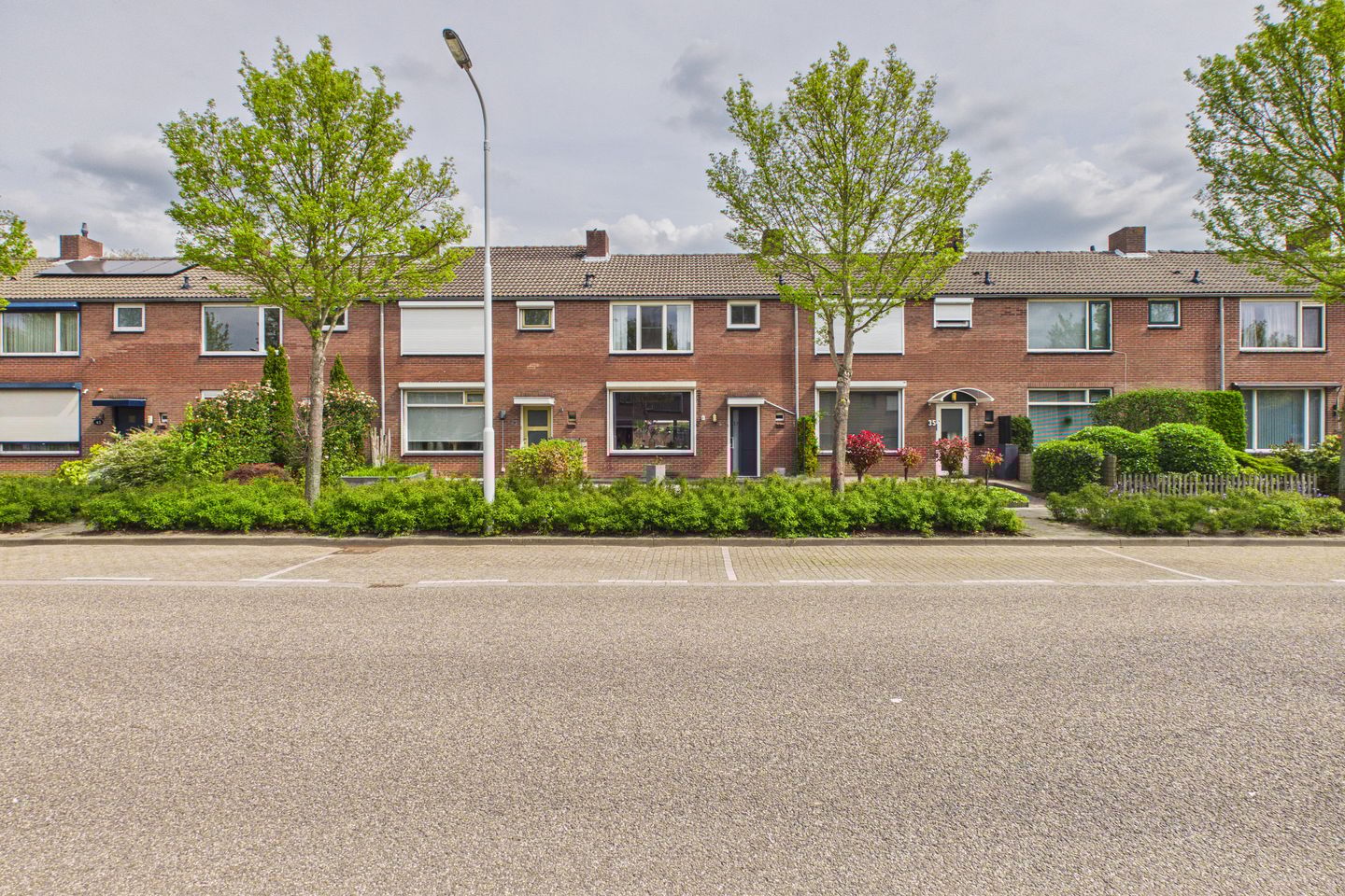 Foto 44 van van der Waalsstraat 37