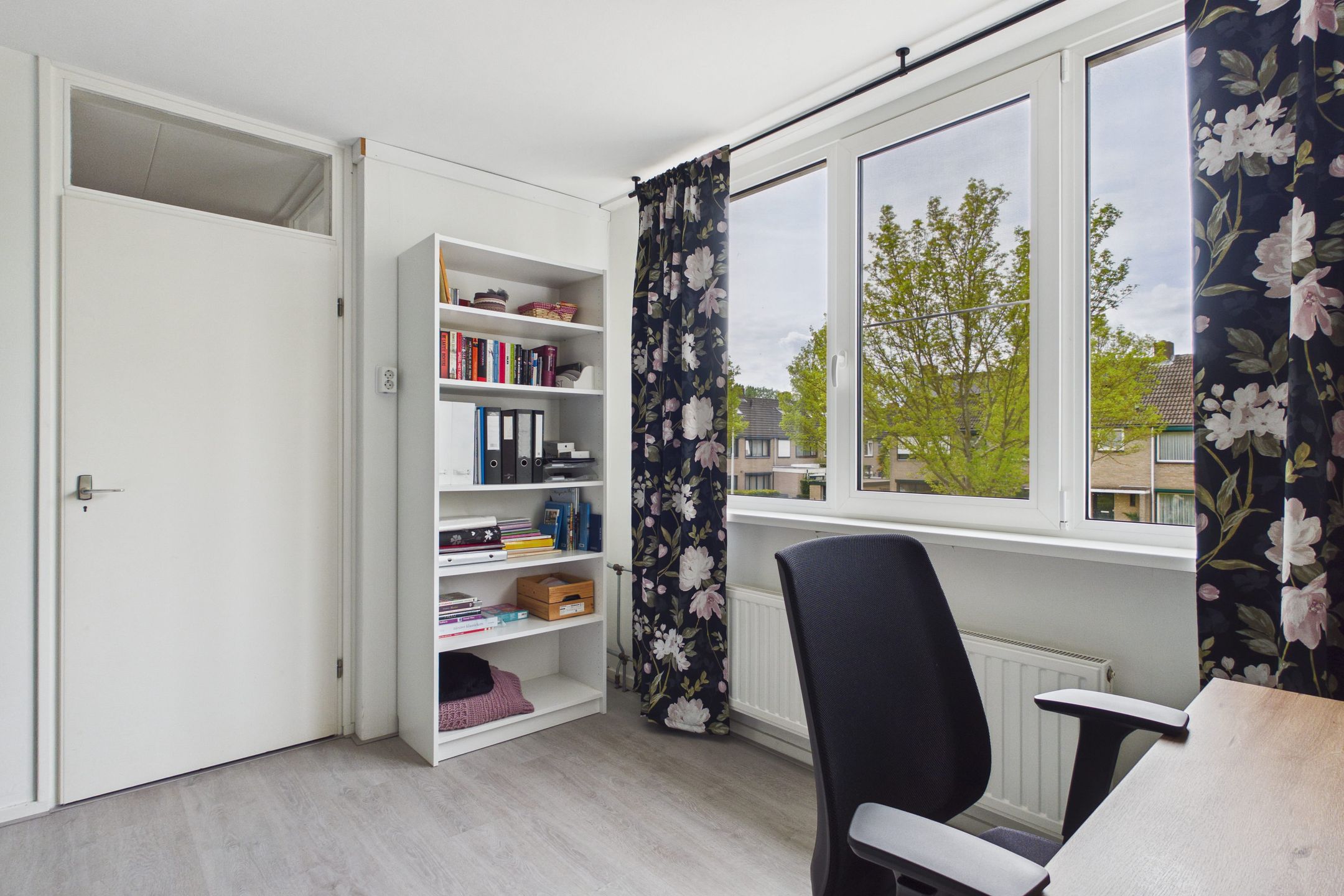 Foto 30 van van der Waalsstraat 37