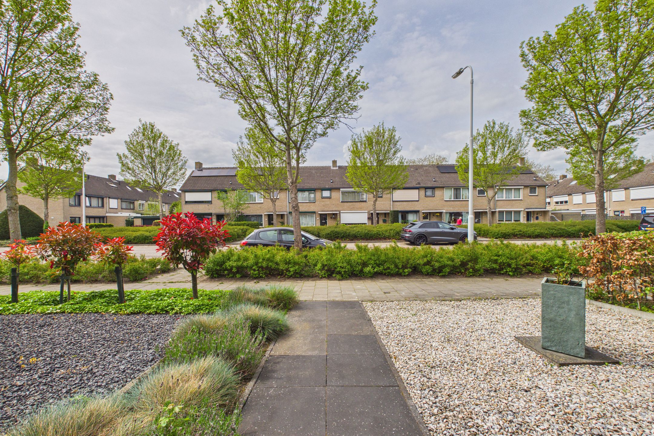 Foto 42 van van der Waalsstraat 37