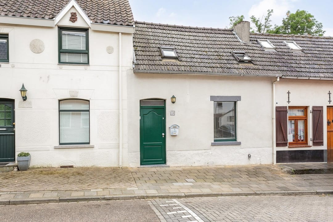 Photo 2 of Hovenstraat 15