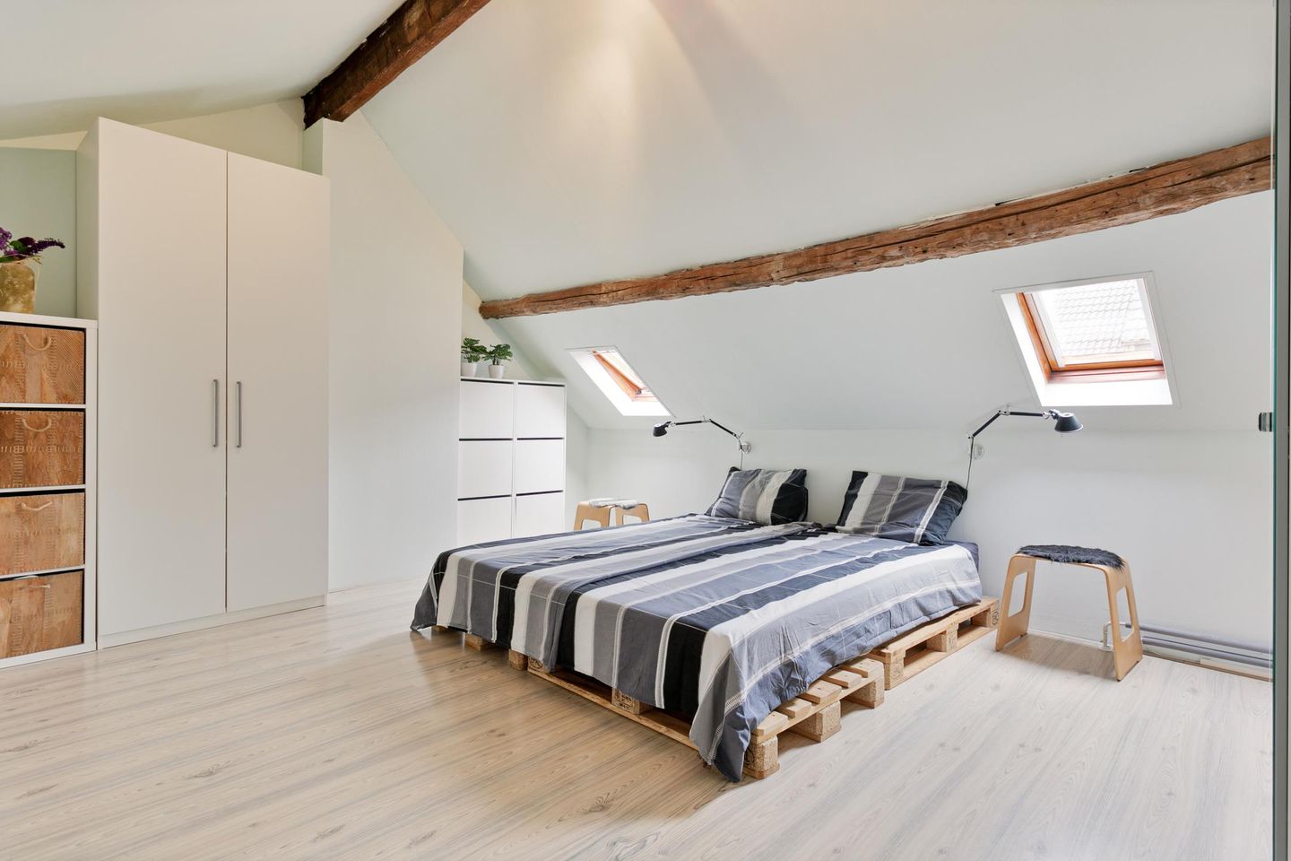 Photo 14 of Hovenstraat 15