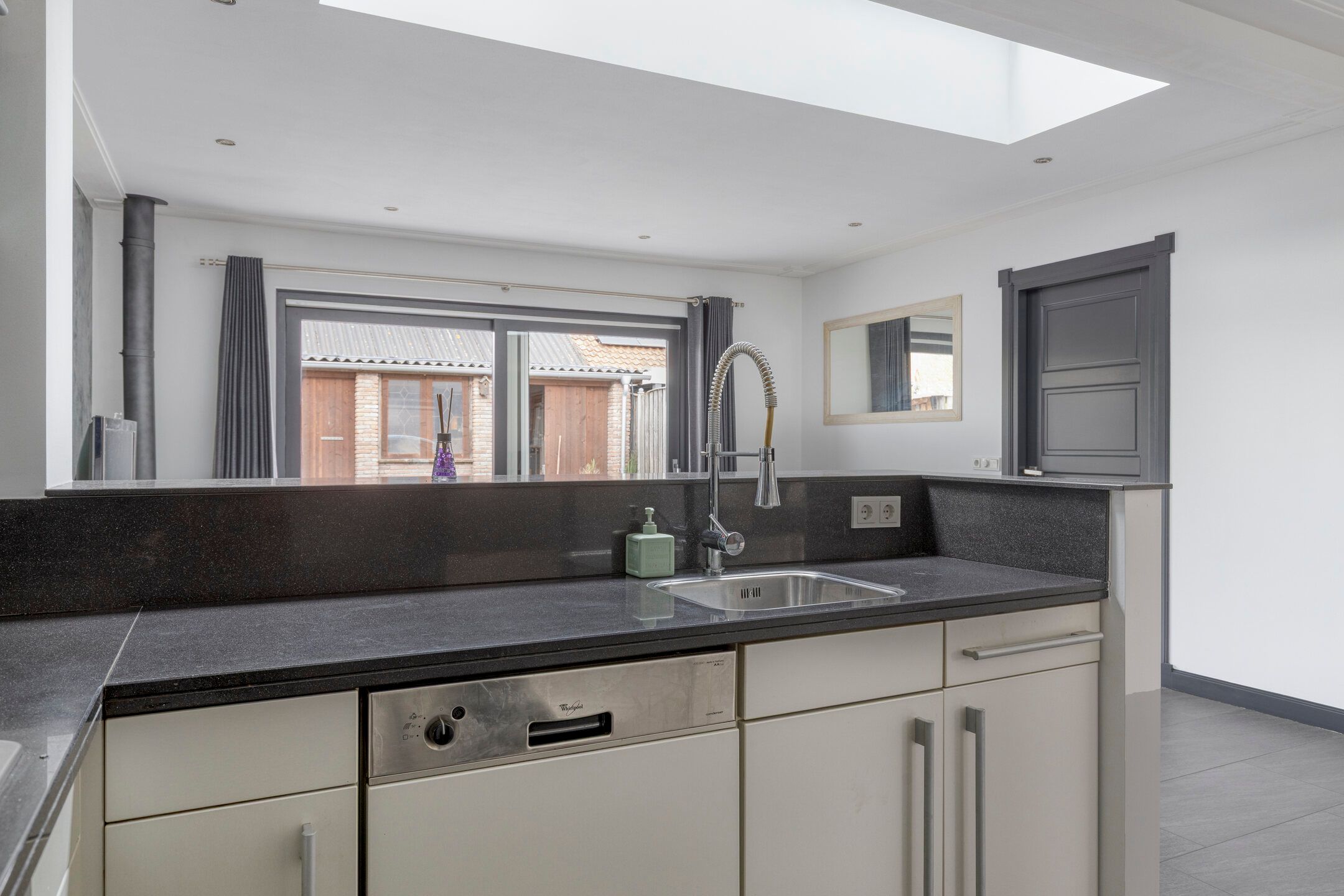 Foto 12 van Vogelpoelstraat 9