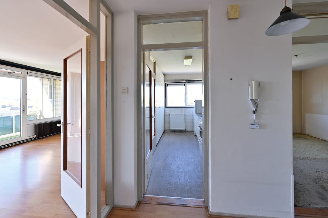 Photo 7 of Weegbreestraat 169