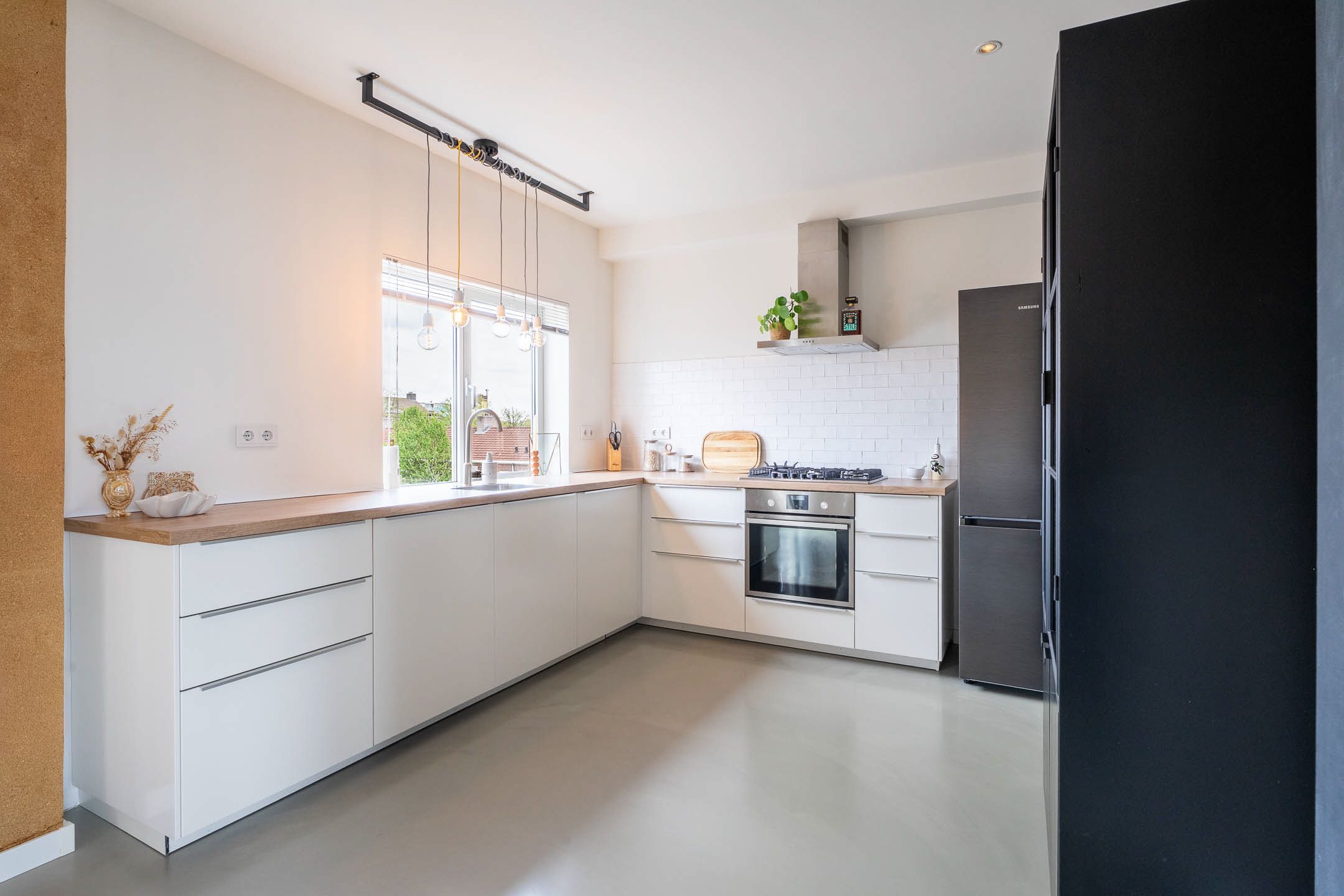Fully Renovated Maisonette in Popular Liniekwartier, Breda — 12