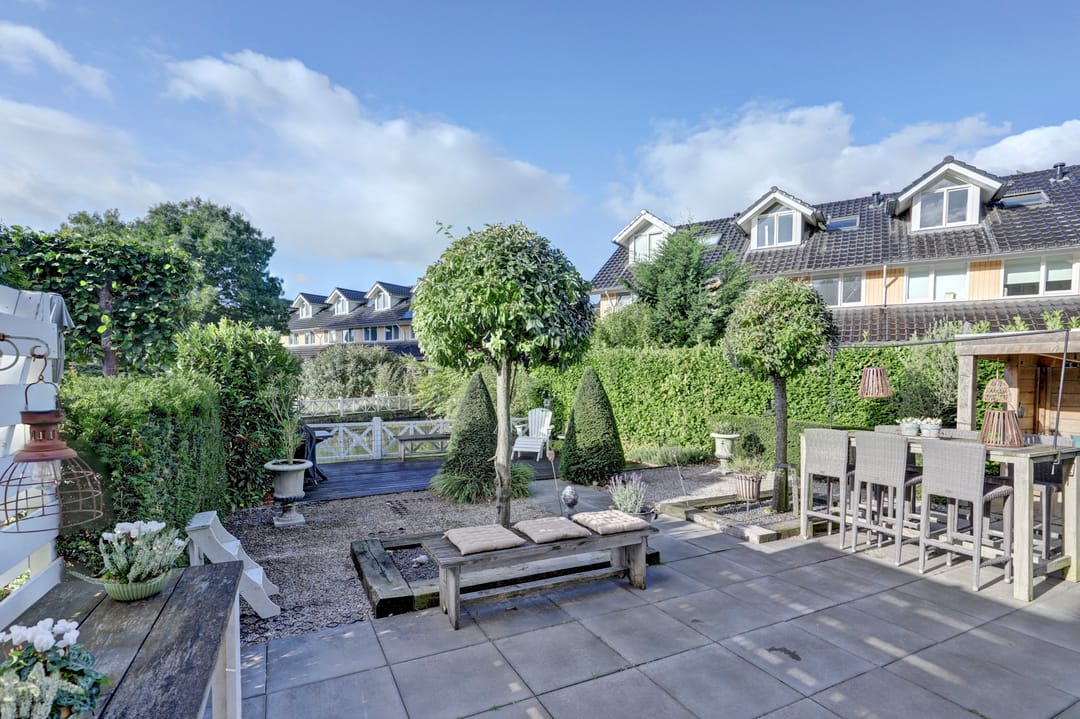 Luxurious Semi-Detached Home with Water Views in Sveaborg — 38
