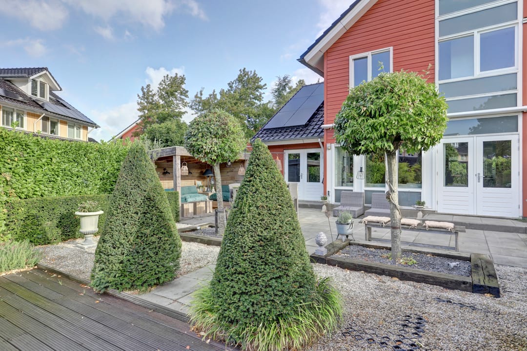Luxurious Semi-Detached Home with Water Views in Sveaborg — 46