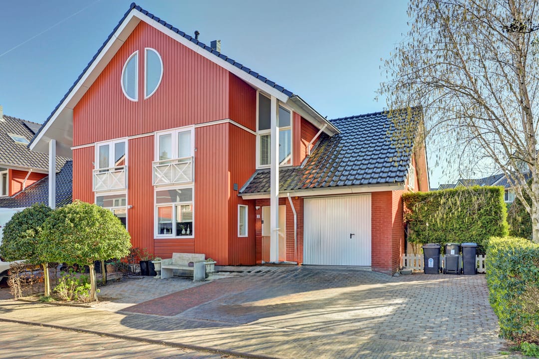 Luxurious Semi-Detached Home with Water Views in Sveaborg — 58