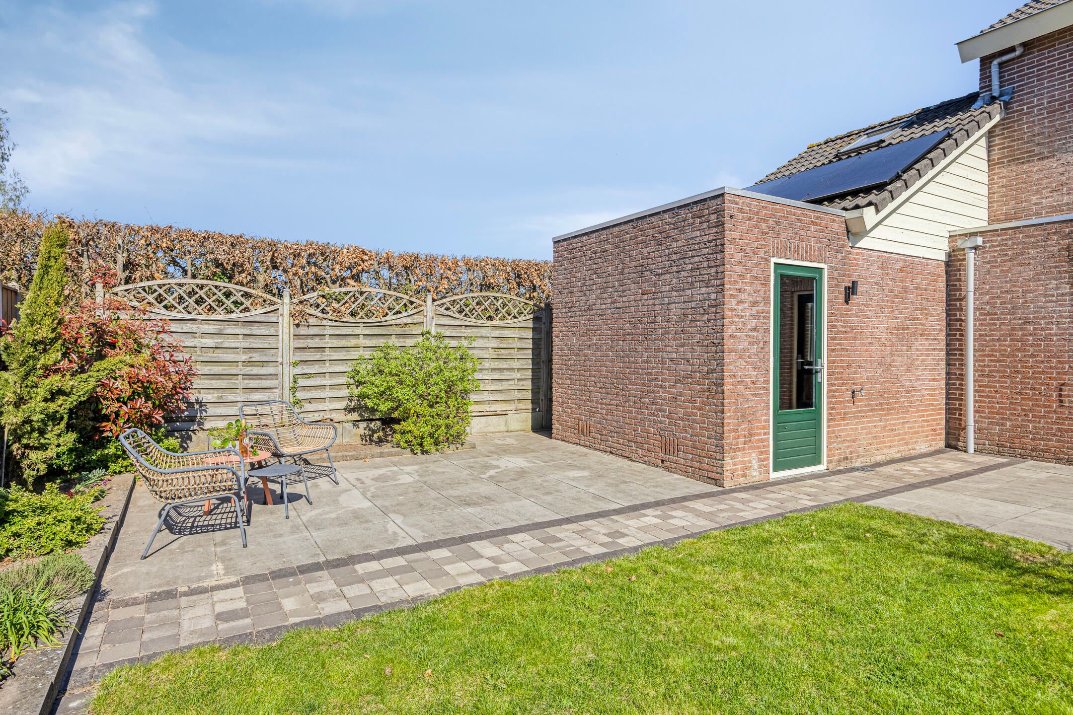 Spacious Semi-Detached Home with Garage and Additional Living Space in Lierderholthuis — 36