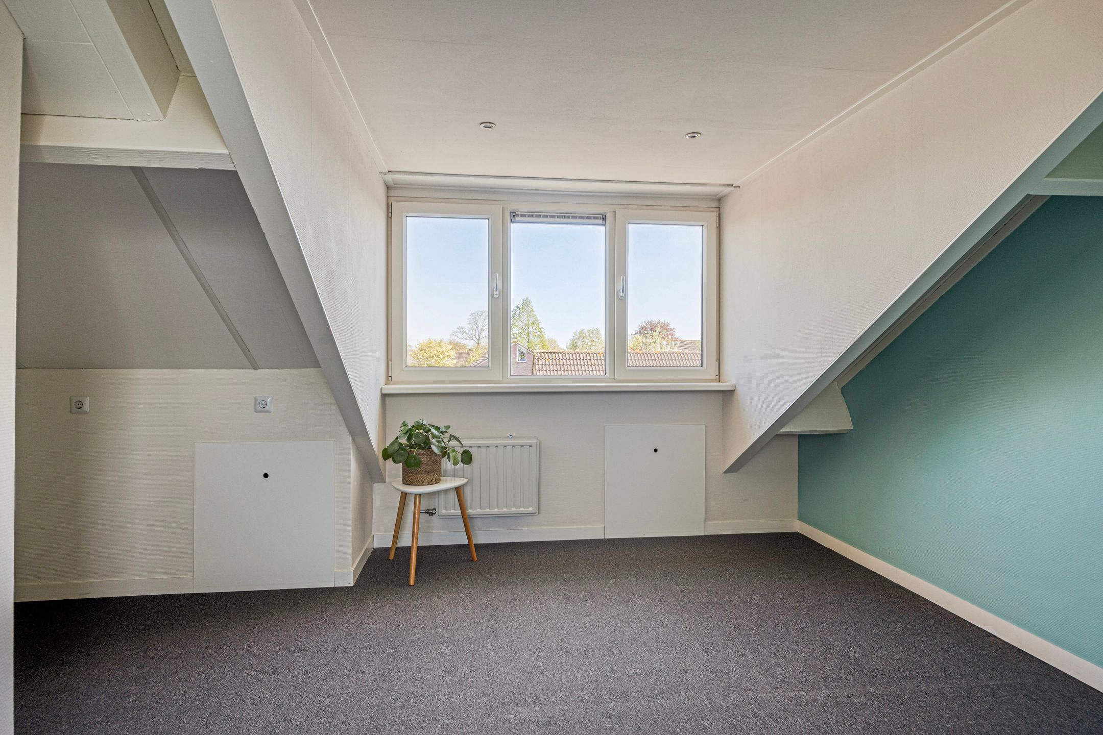 Spacious Semi-Detached Home with Garage and Additional Living Space in Lierderholthuis — 27