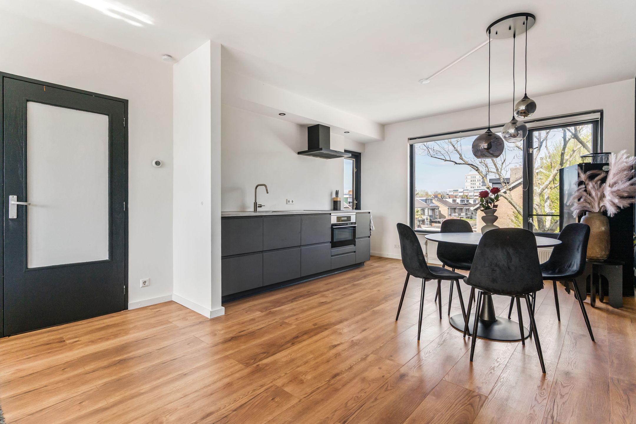 Foto 9 van Dahliastraat 6